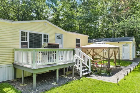 102 Hunter Lane Farmington NH 03835