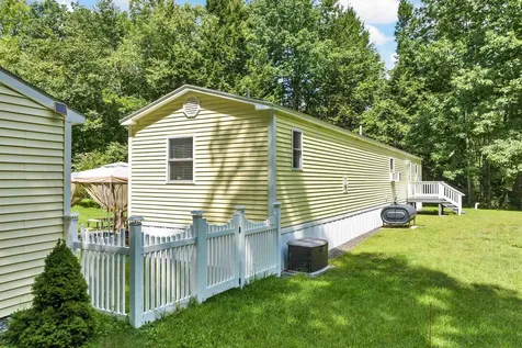 102 Hunter Lane Farmington NH 03835