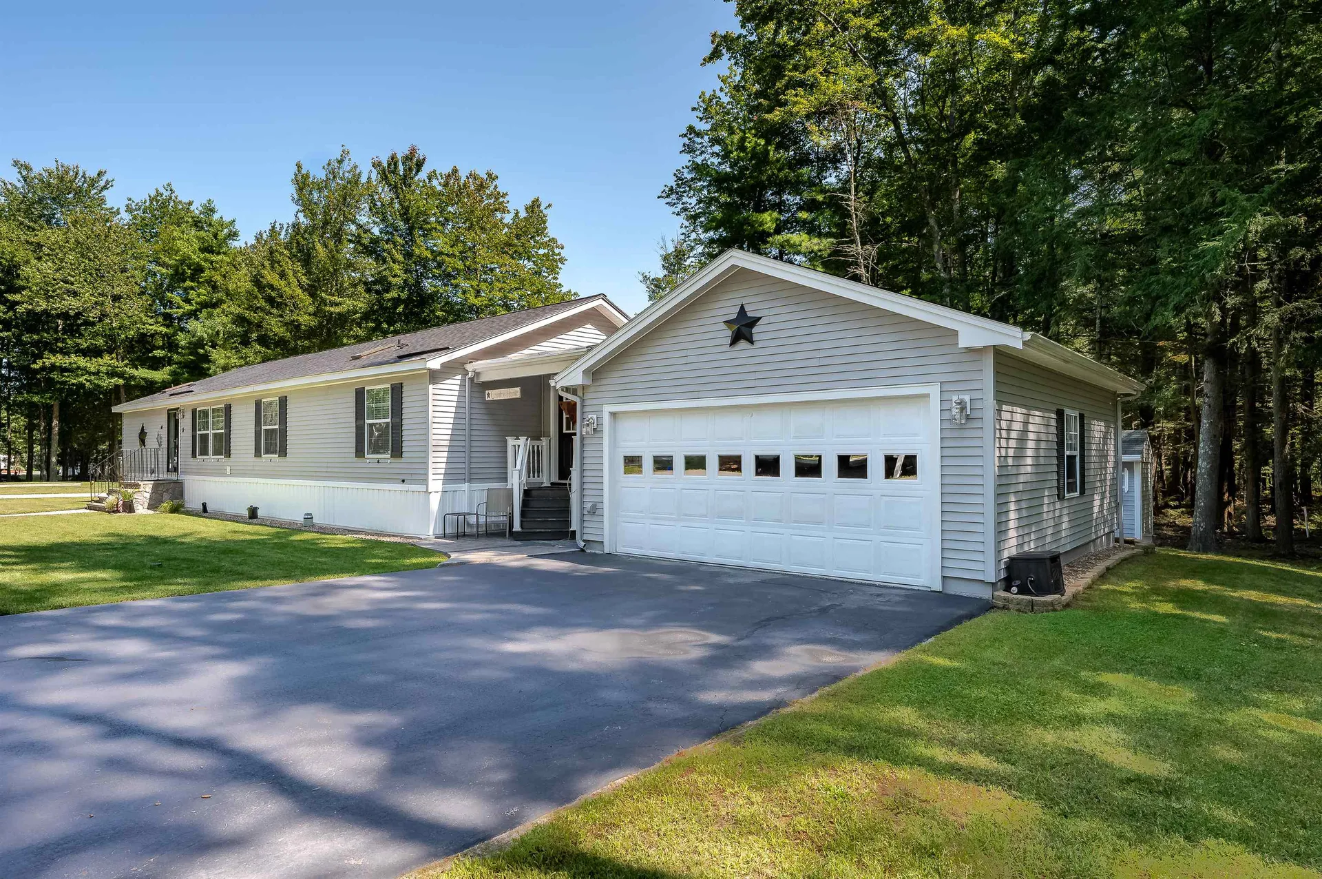 8 Big Bear Road Rochester NH 03868