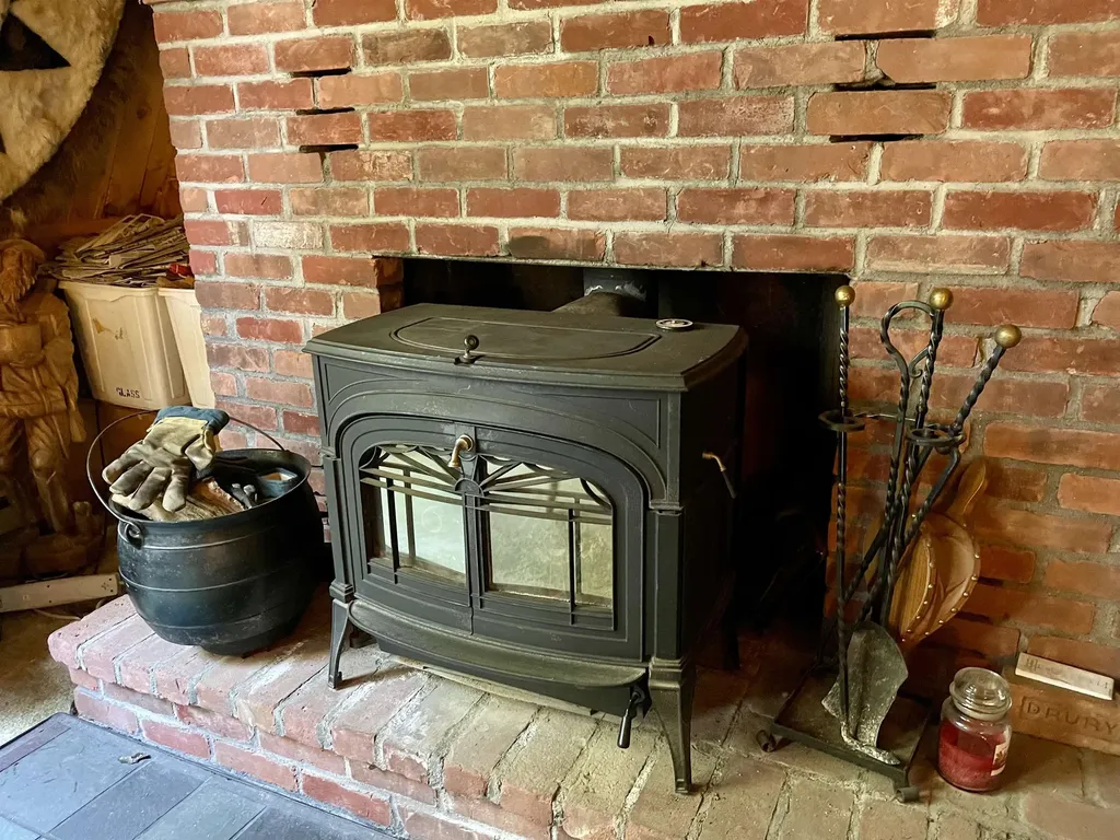 994 West Echo Lake Road Charleston VT 05872