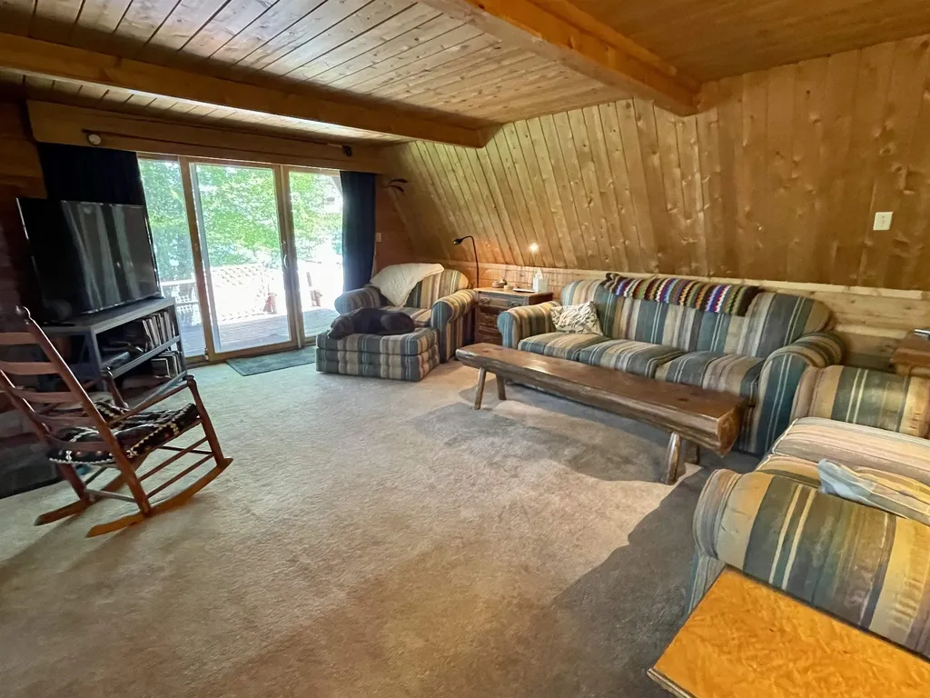 994 West Echo Lake Road Charleston VT 05872