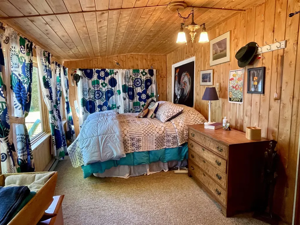 994 West Echo Lake Road Charleston VT 05872