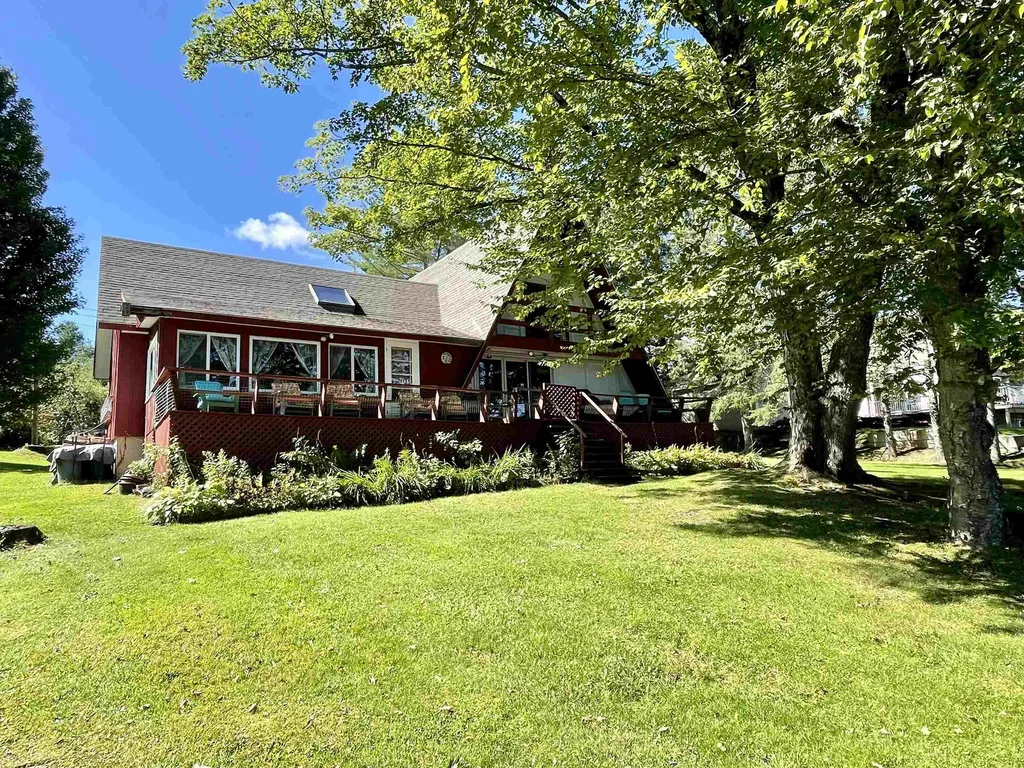 994 West Echo Lake Road Charleston VT 05872