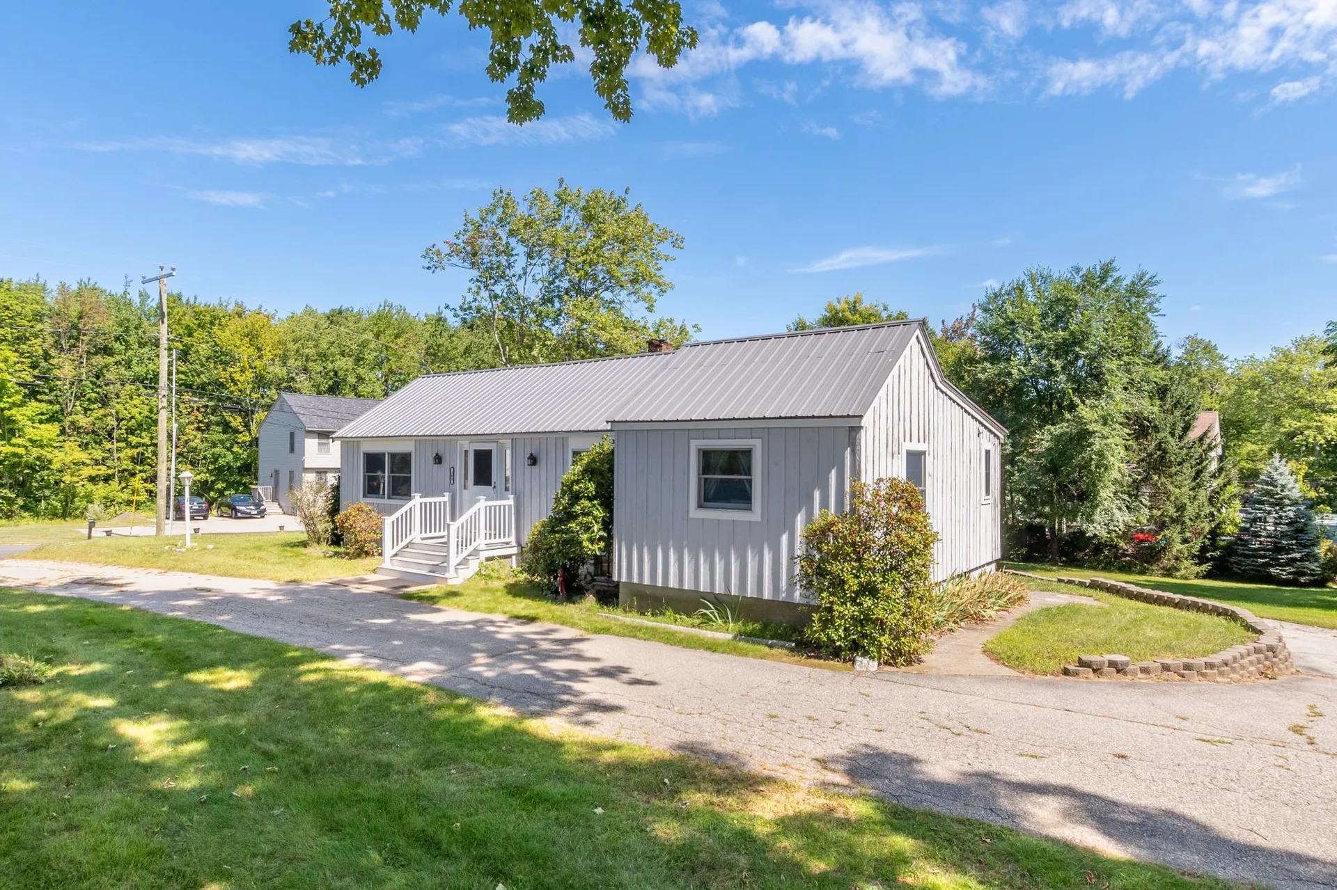 108 Railroad Avenue Epping NH 03042