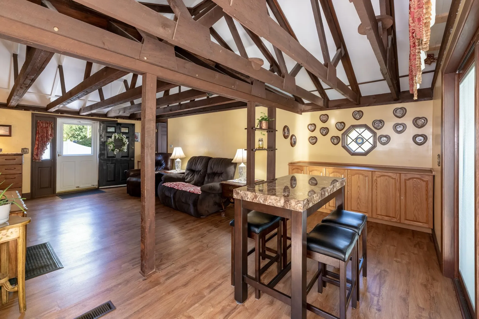 108 Railroad Avenue Epping NH 03042