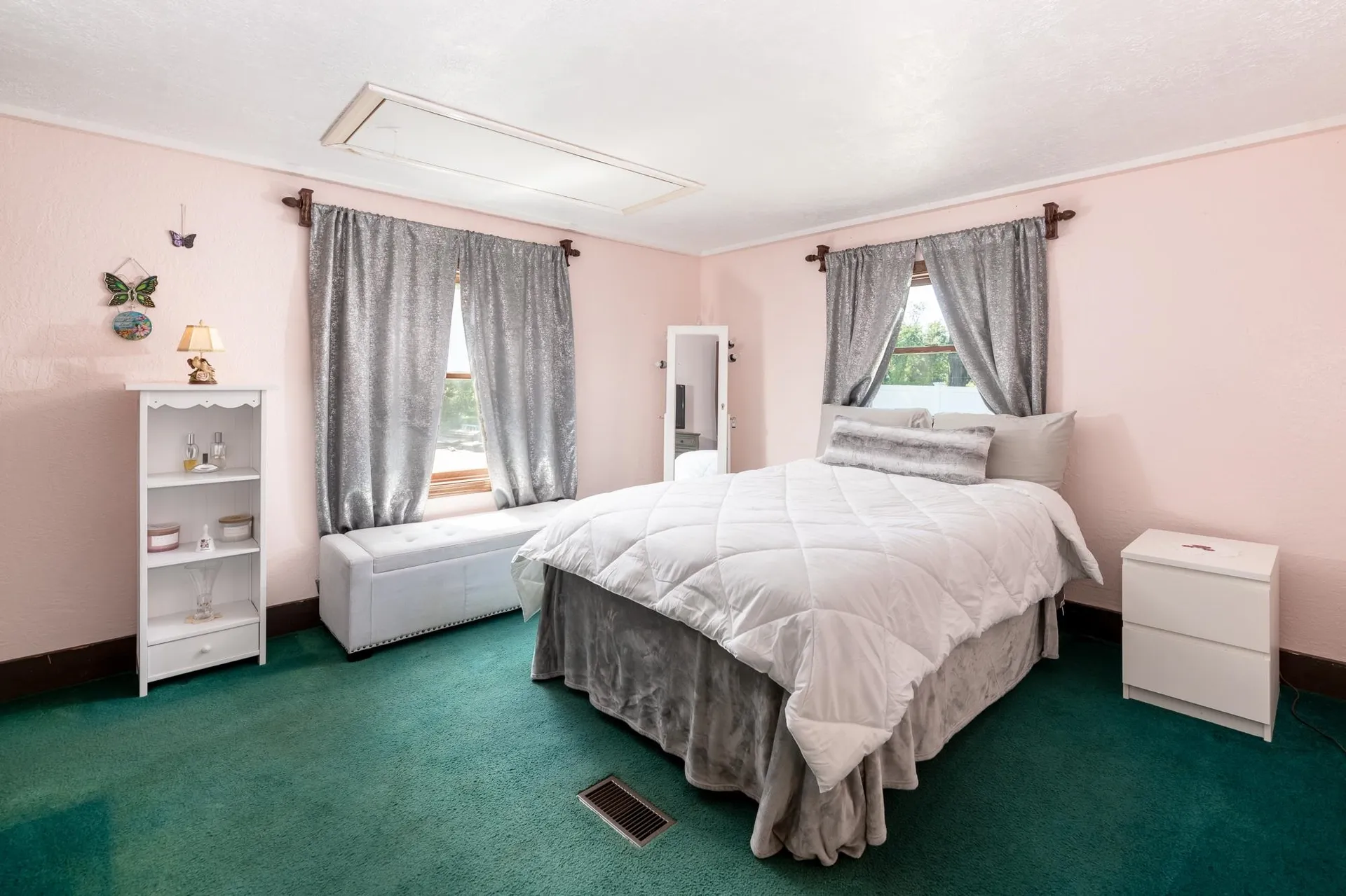 108 Railroad Avenue Epping NH 03042