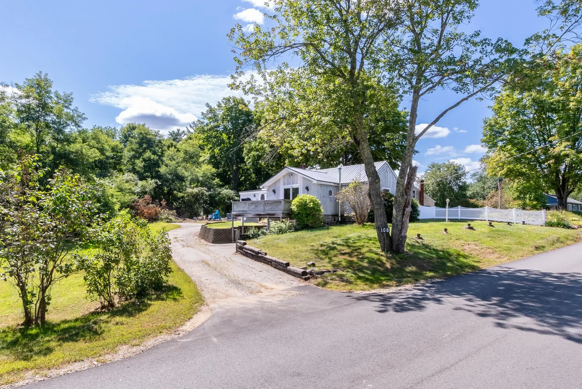 108 Railroad Avenue Epping NH 03042