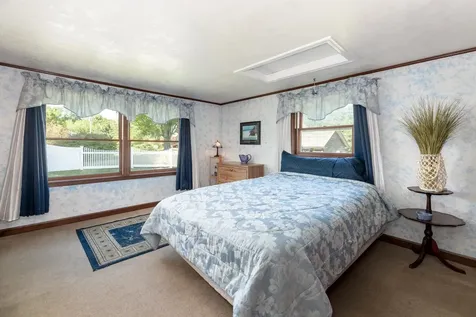 108 Railroad Avenue Epping NH 03042