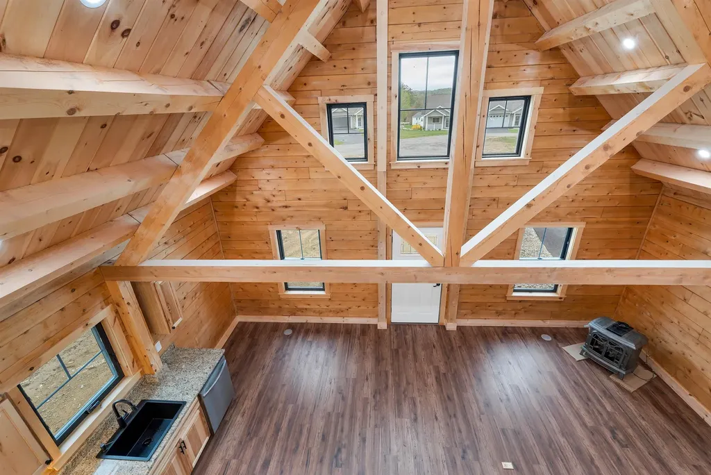 15 Stonehenge Circle Northfield NH 03276