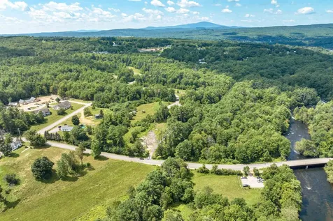 15 Stonehenge Circle Northfield NH 03276