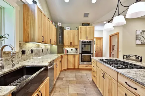 74 Country Crossing Ludlow VT 05149
