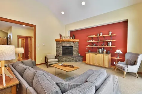 74 Country Crossing Ludlow VT 05149