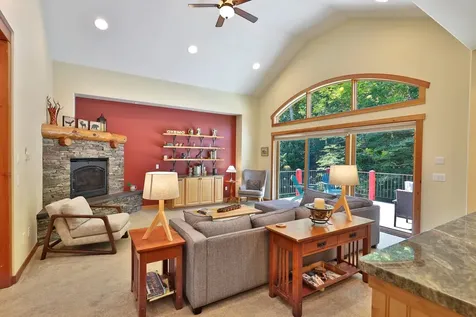 74 Country Crossing Ludlow VT 05149