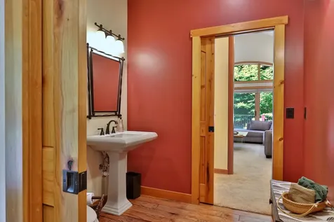74 Country Crossing Ludlow VT 05149