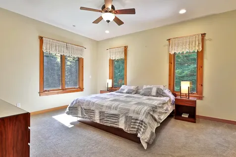 74 Country Crossing Ludlow VT 05149