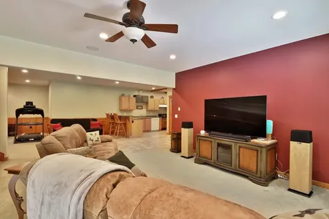 74 Country Crossing Ludlow VT 05149