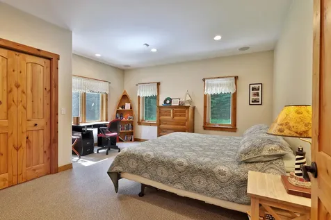 74 Country Crossing Ludlow VT 05149