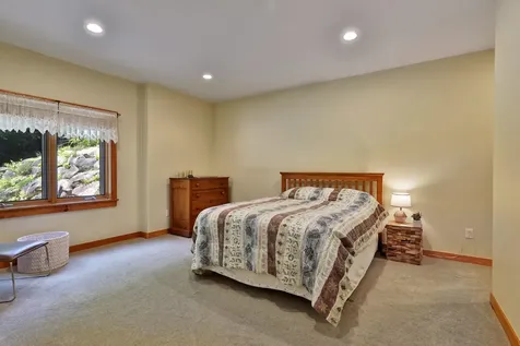 74 Country Crossing Ludlow VT 05149