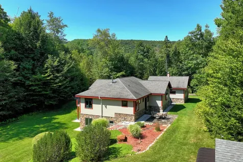 74 Country Crossing Ludlow VT 05149
