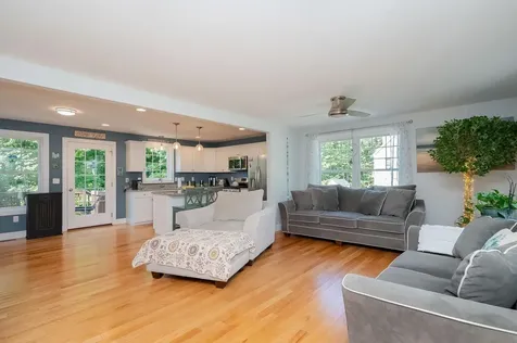 67 Pender Road Northwood NH 03261