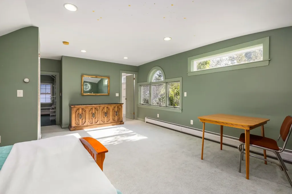 17 Hampshire Road Portsmouth NH 03801