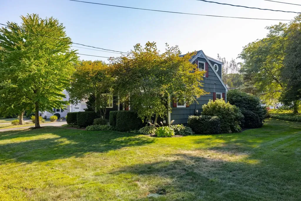 17 Hampshire Road Portsmouth NH 03801