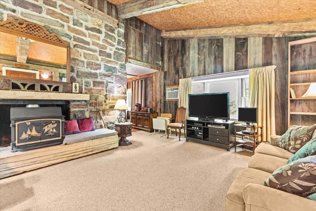 494 Jasper Mine Road Colchester VT 05446