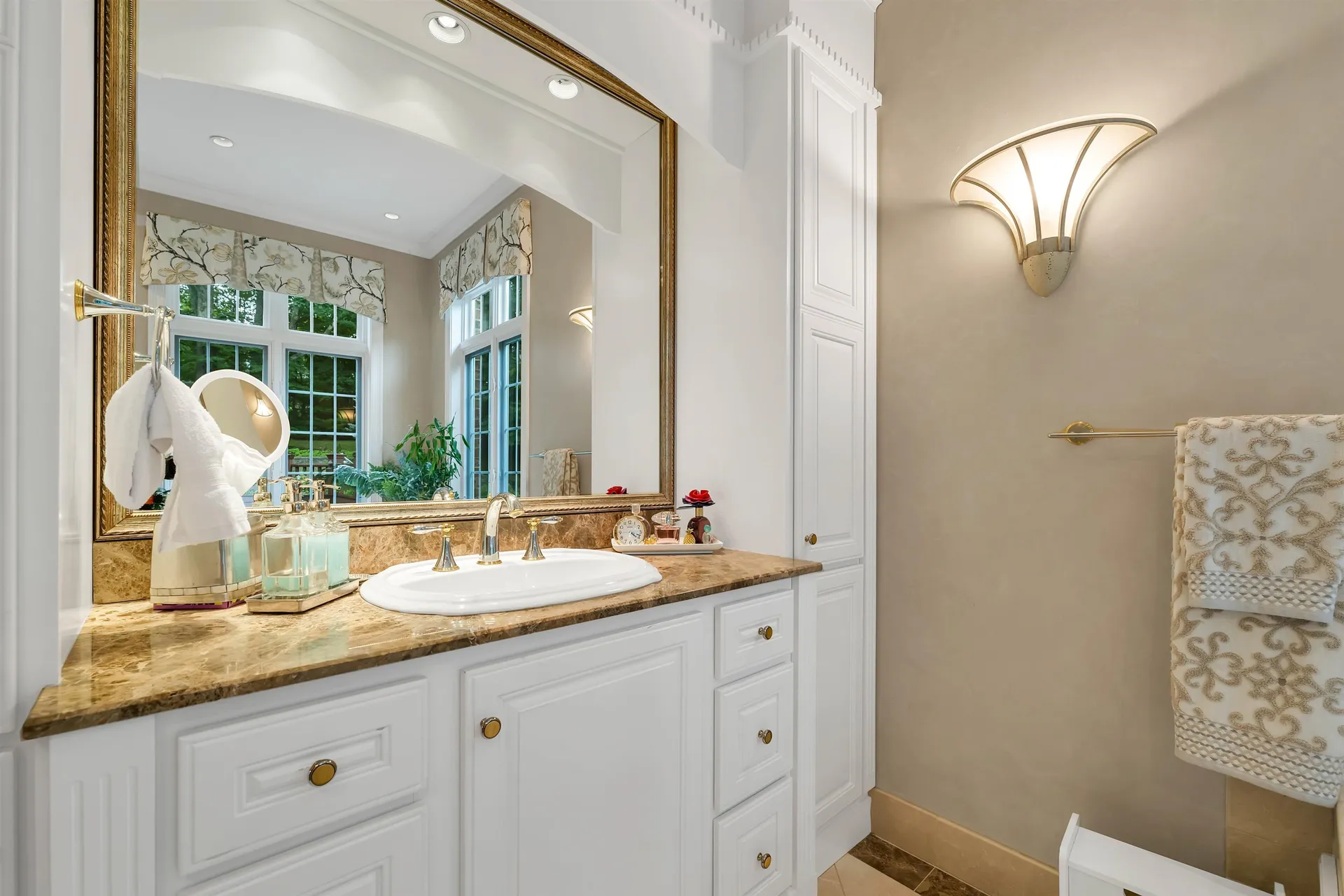 60 Riddle Drive Bedford NH 03110