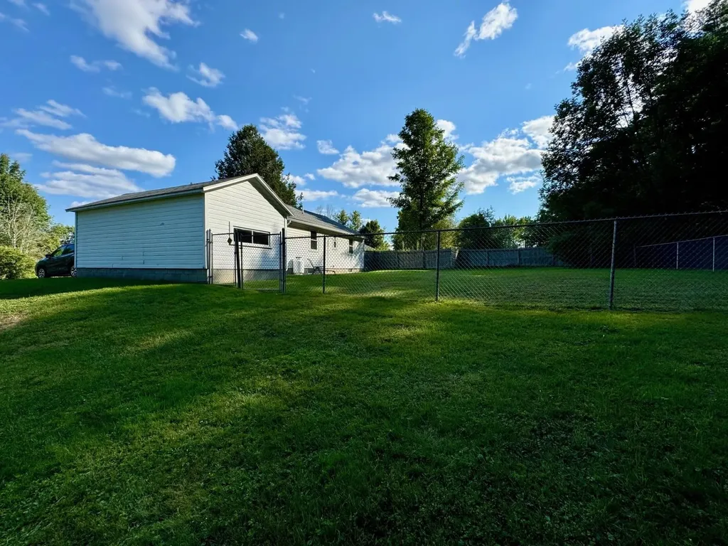 31 Flanders Street Enfield NH 03748