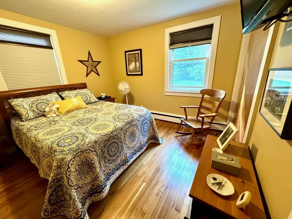 31 Flanders Street Enfield NH 03748