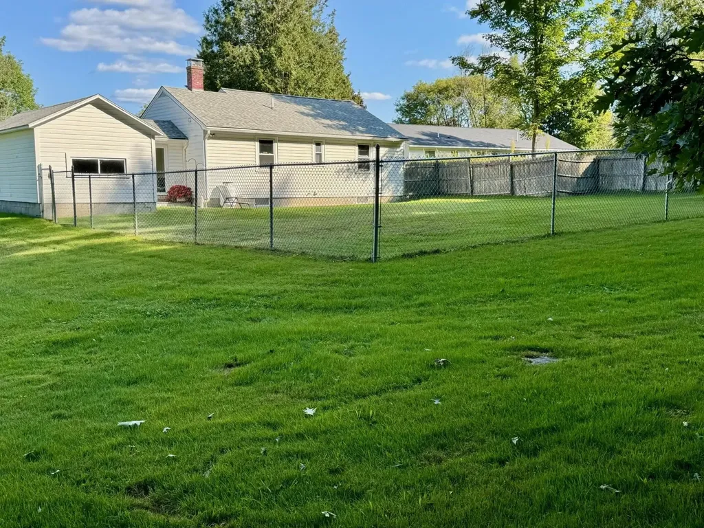 31 Flanders Street Enfield NH 03748