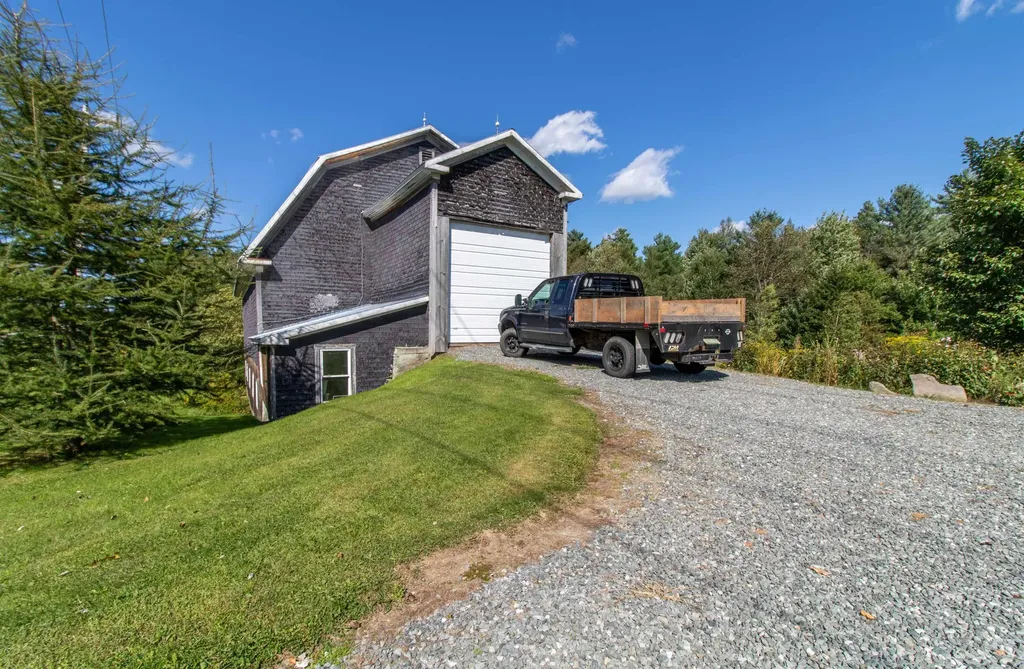 3537 Vt Route 100 Westfield VT 05874-7712