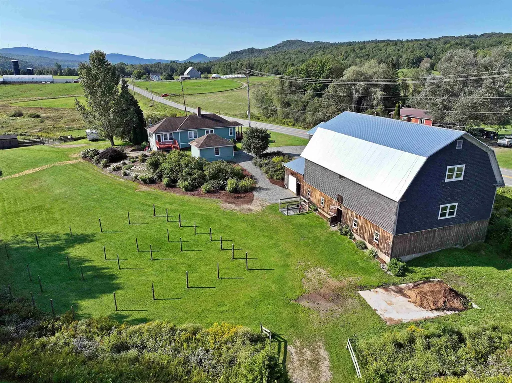 3537 Vt Route 100 Westfield VT 05874-7712