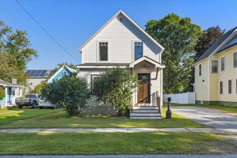 22 Elm Street Bristol VT 05443