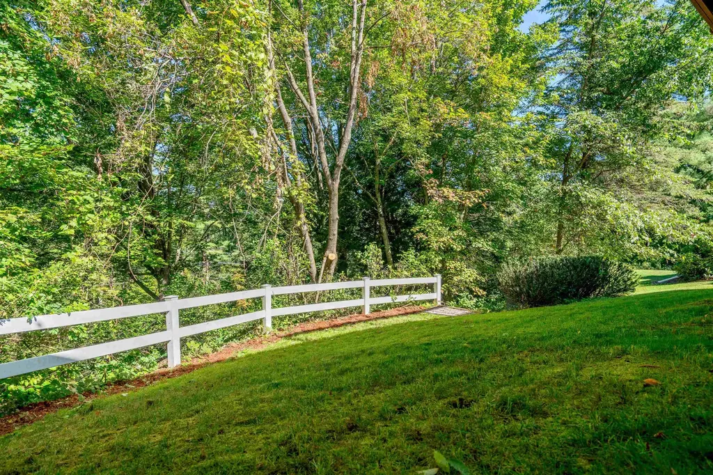 86 Buckingham Place Lebanon NH 03766