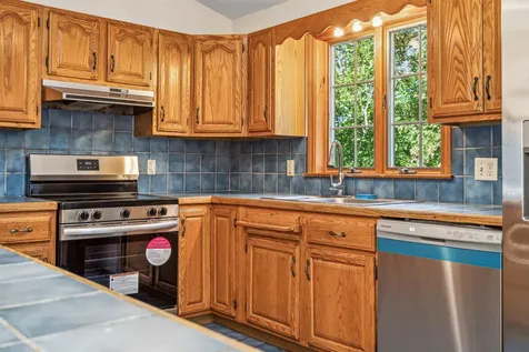 86 Buckingham Place Lebanon NH 03766