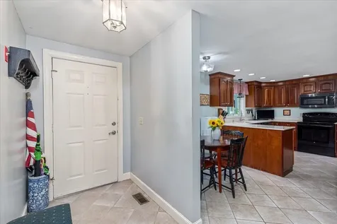 14 Liberty Lane Exeter NH 03833