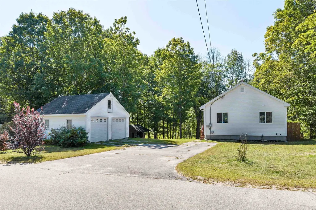 80 Maple Street Wakefield NH 03887