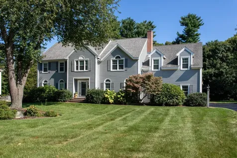 13 Raymond Lane Hampton NH 03842