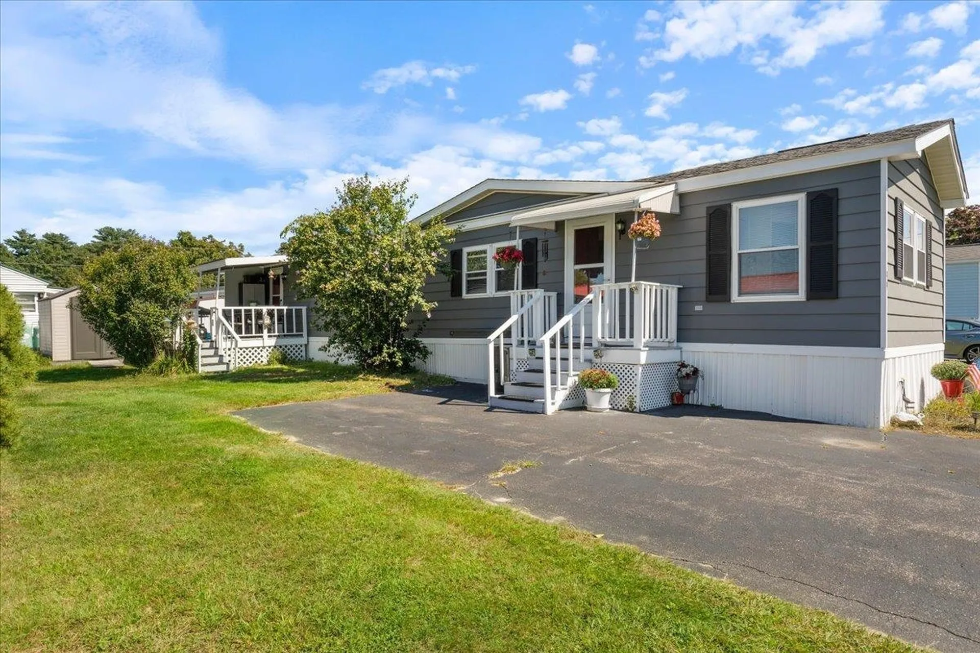 99 Dart Drive Salem NH 03079