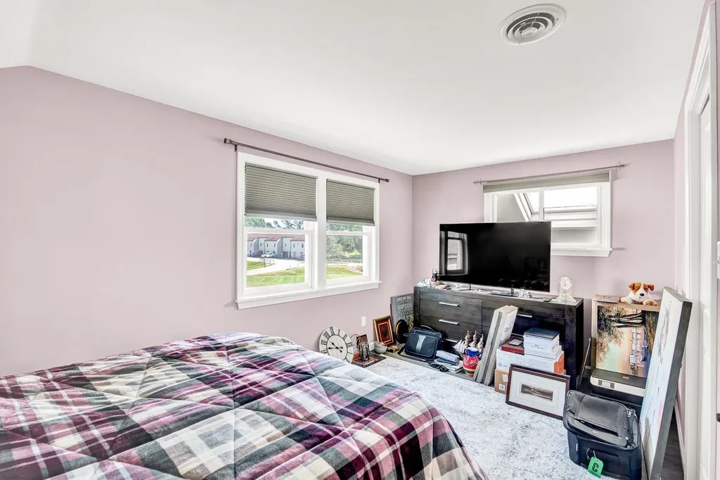 22 Dustin Homestead Rochester NH 03867
