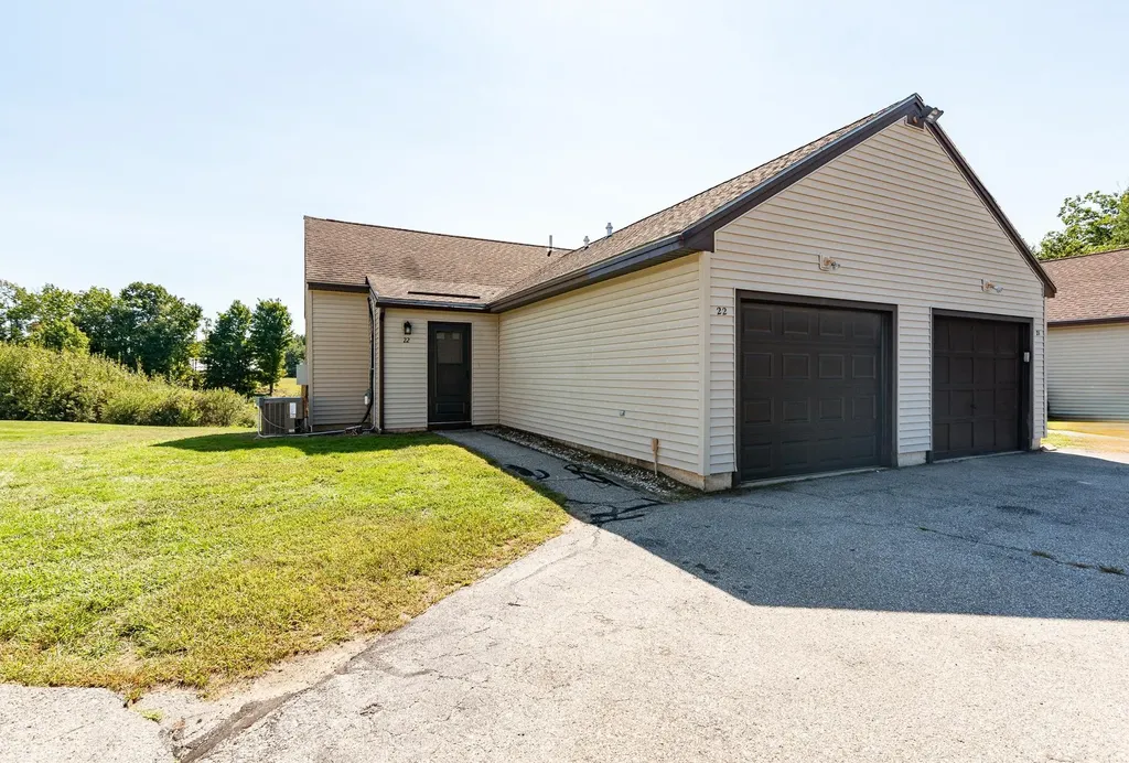 22 Dustin Homestead Rochester NH 03867