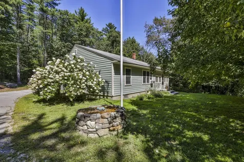 93 N Amherst Road Bedford NH 03110