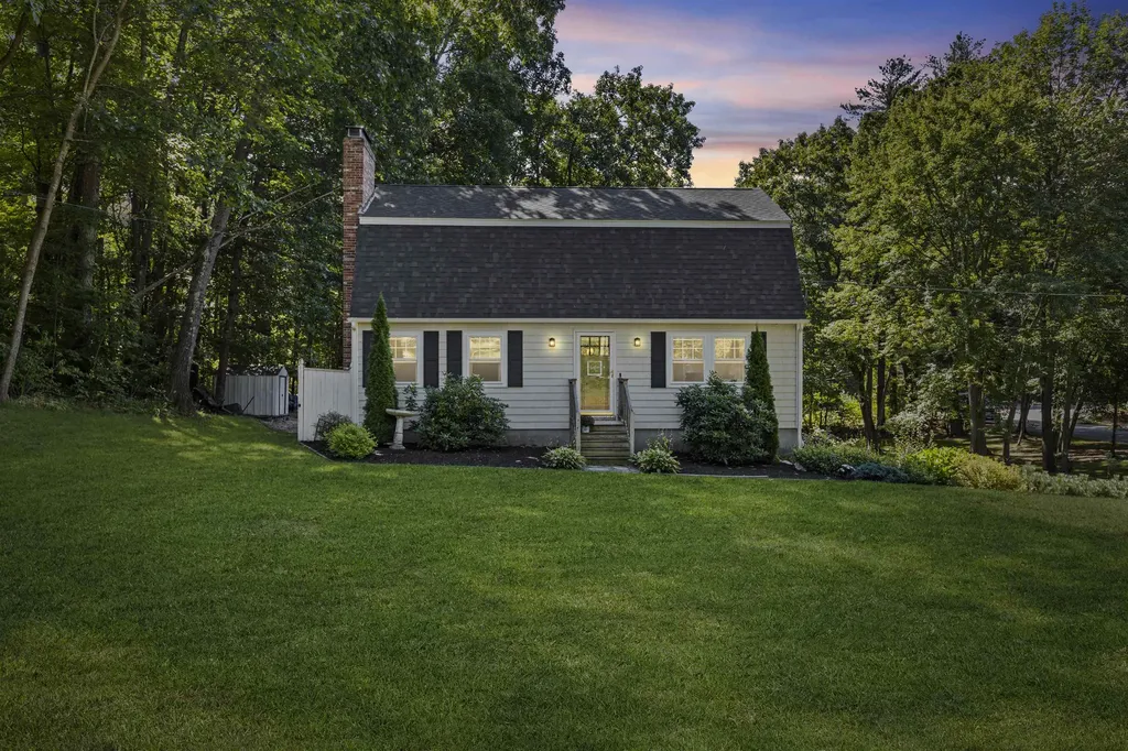 84 Bedard Avenue Derry NH 03038
