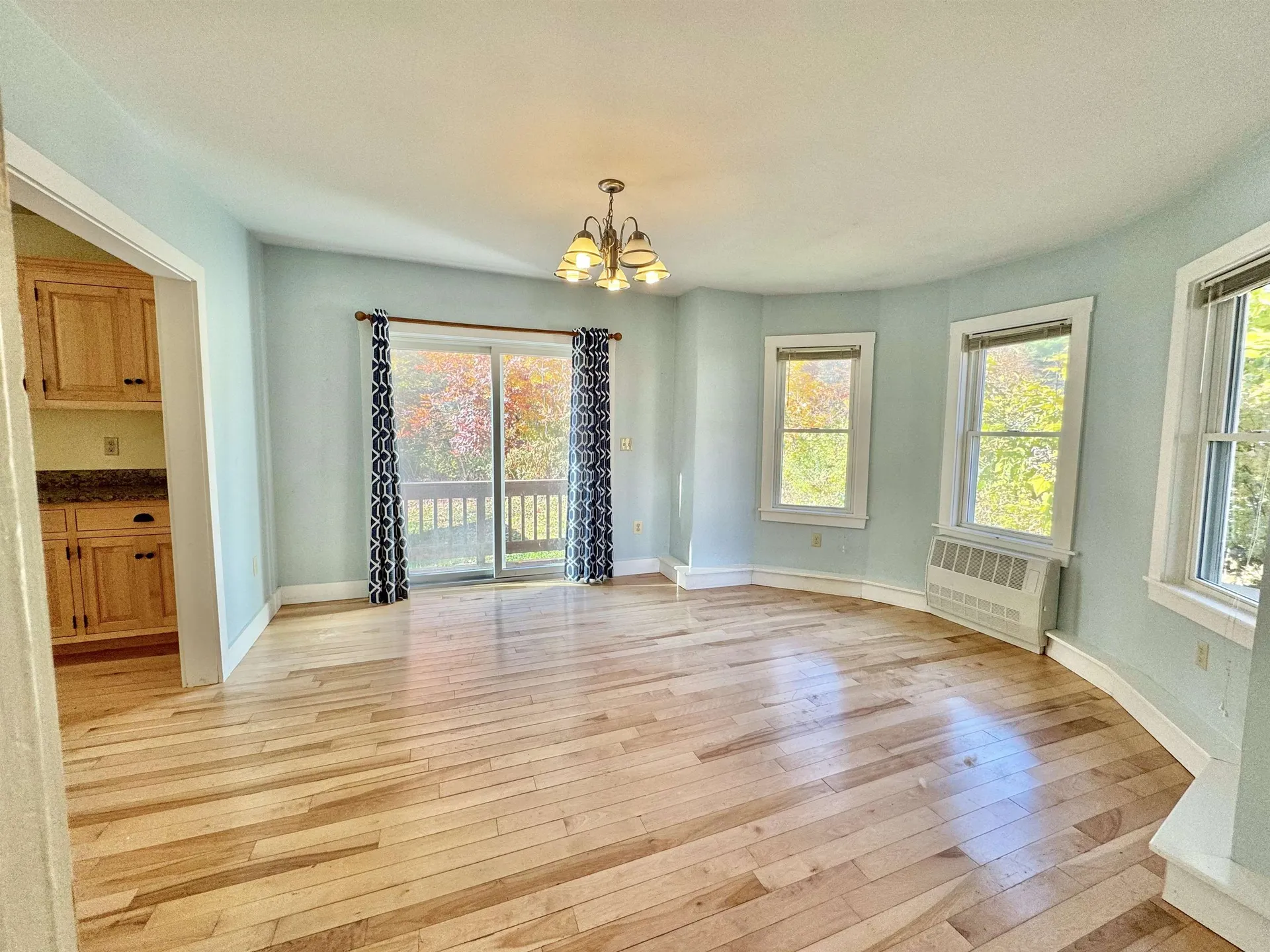 21 Lonsdale Avenue Claremont NH 03743