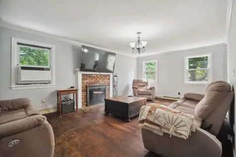 70 Comstock Drive Milford NH 03055