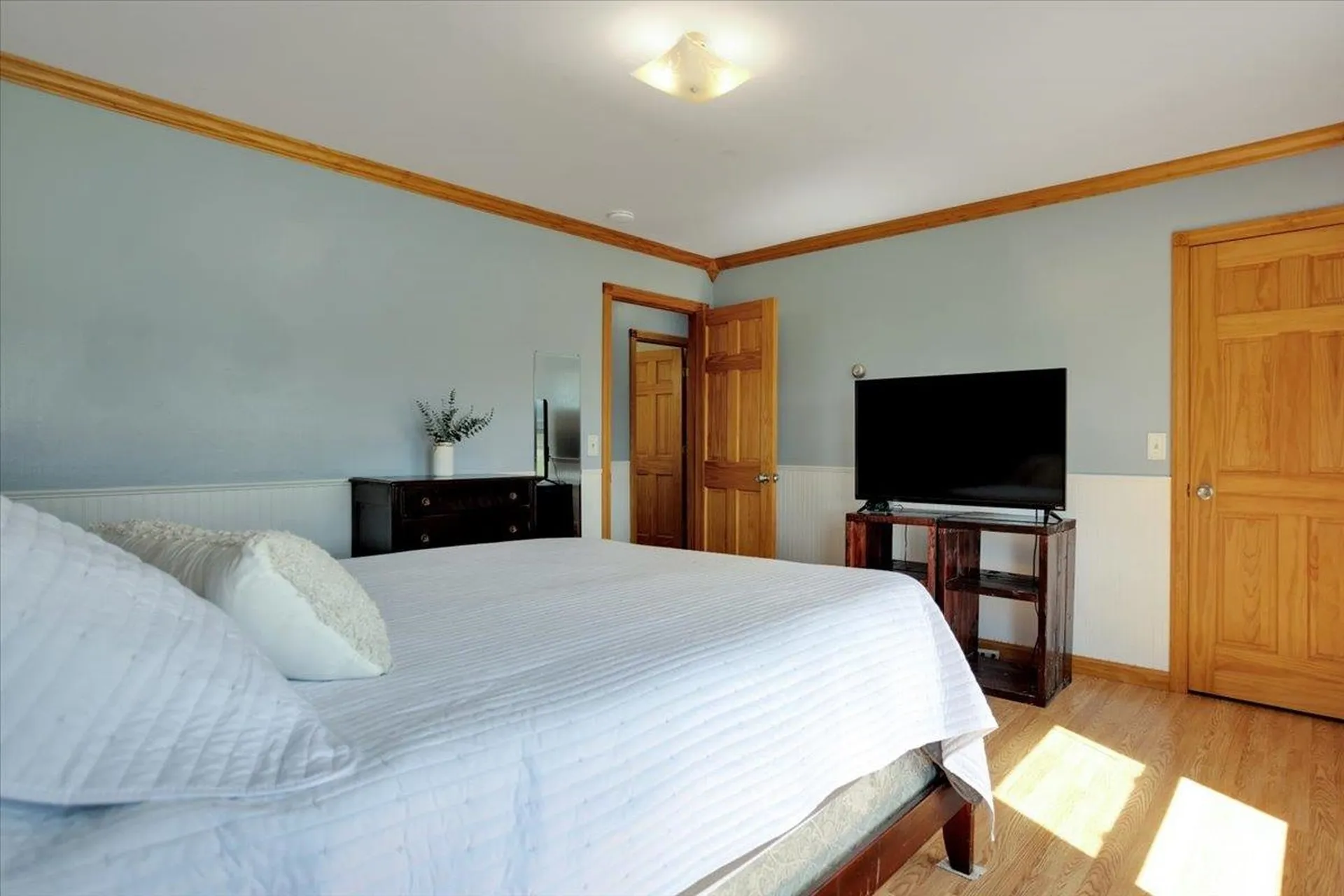 8 Morgan Meadows Way Cambridge VT 05464-5402