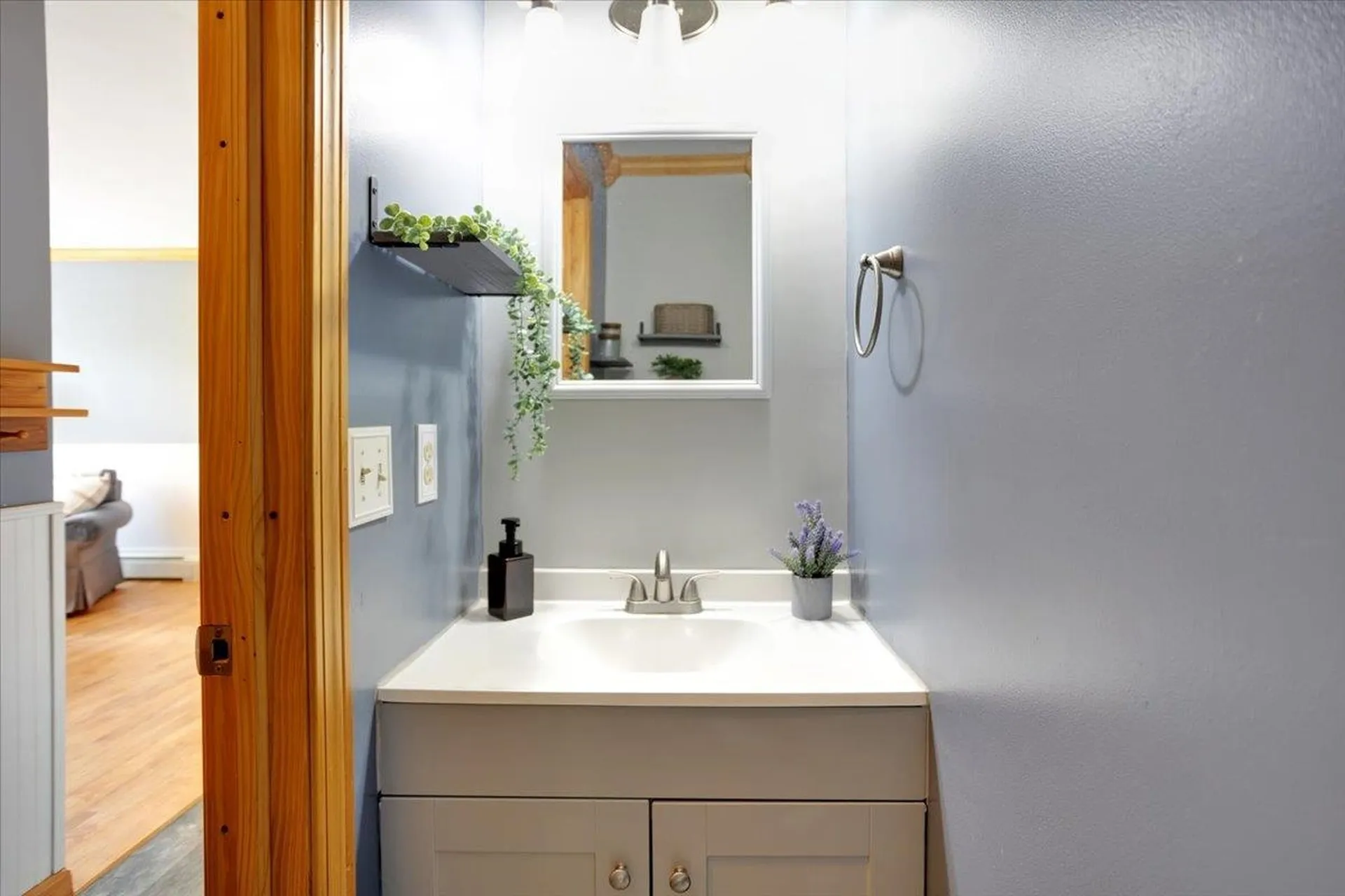 8 Morgan Meadows Way Cambridge VT 05464-5402