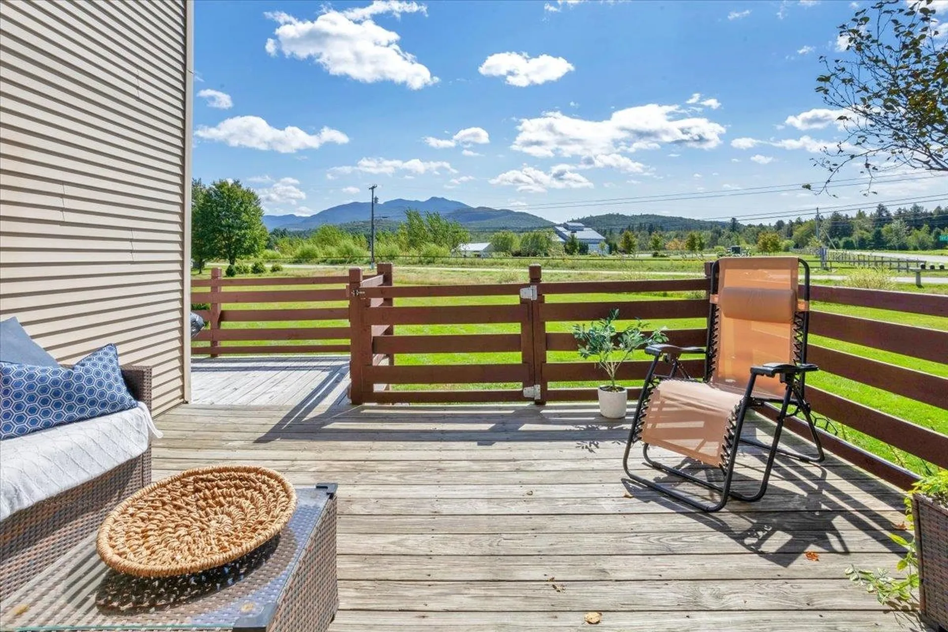8 Morgan Meadows Way Cambridge VT 05464-5402