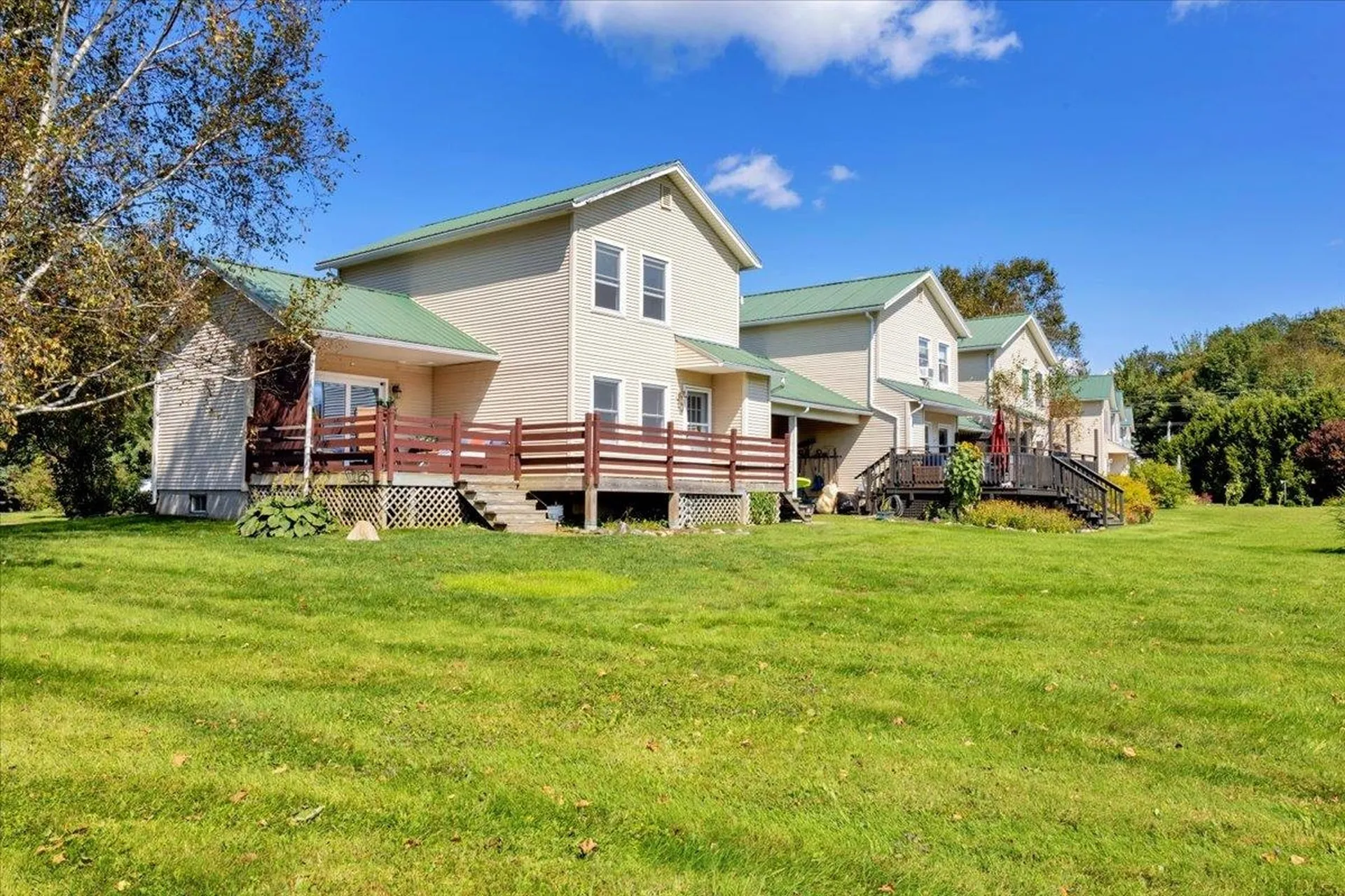 8 Morgan Meadows Way Cambridge VT 05464-5402